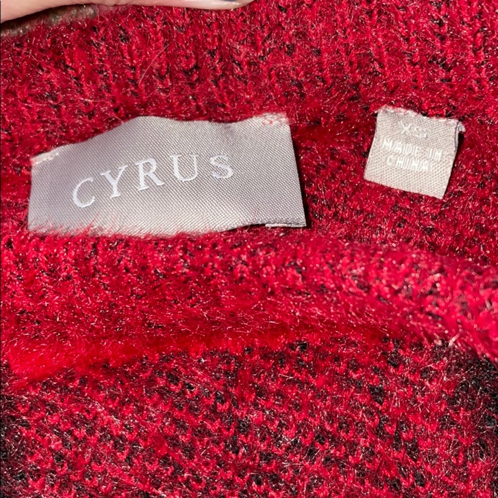 Cyrus Sweater - Picture 5 of 9